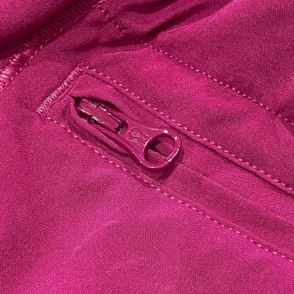 Lululemon Hotty Hot Shorts Deep Fuschia Size 4 - Picture 8 of 11